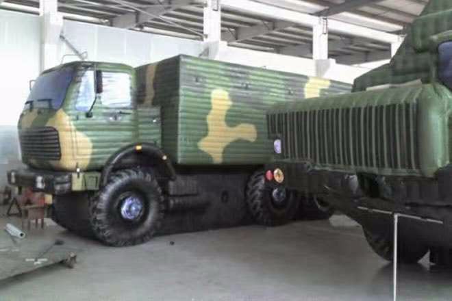 海北大型军事车